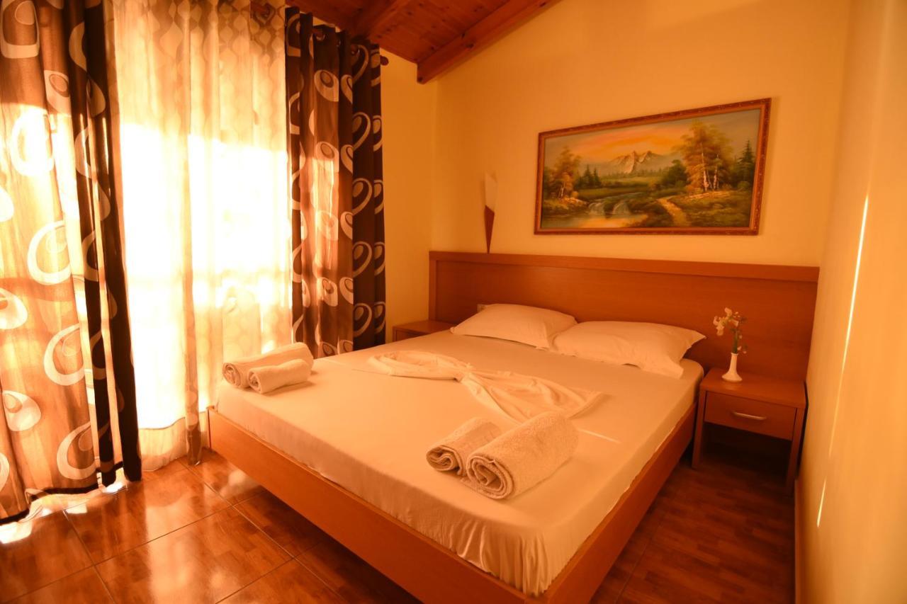 Hotel Ramosaco, Radhime, Vlore Extérieur photo