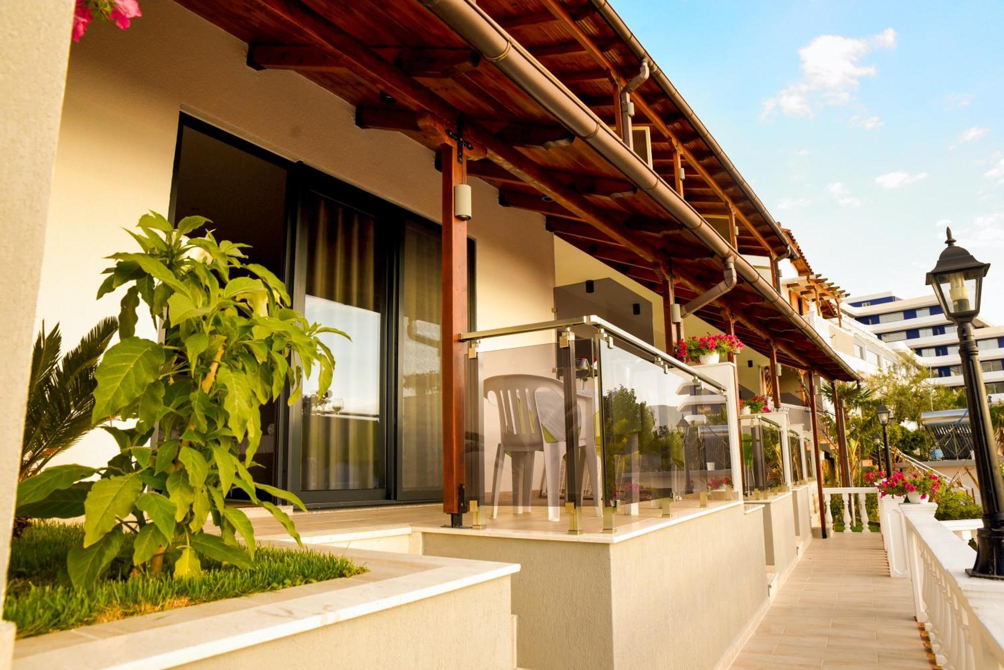 Hotel Ramosaco, Radhime, Vlore Extérieur photo