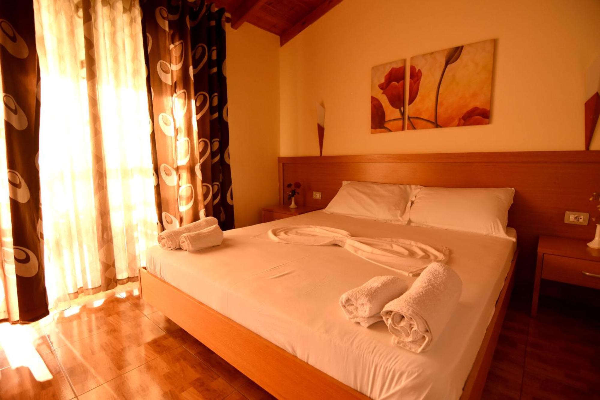 Hotel Ramosaco, Radhime, Vlore Extérieur photo