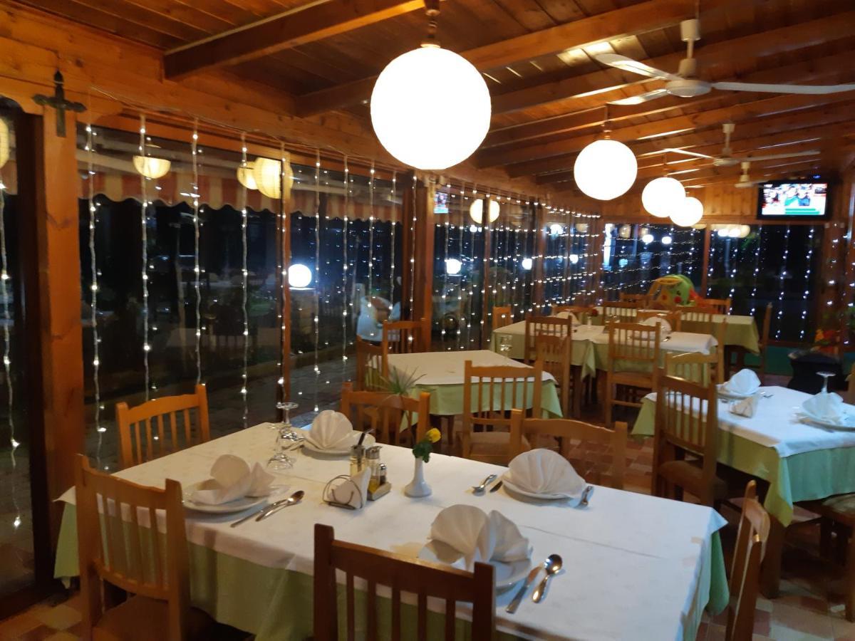 Hotel Ramosaco, Radhime, Vlore Extérieur photo